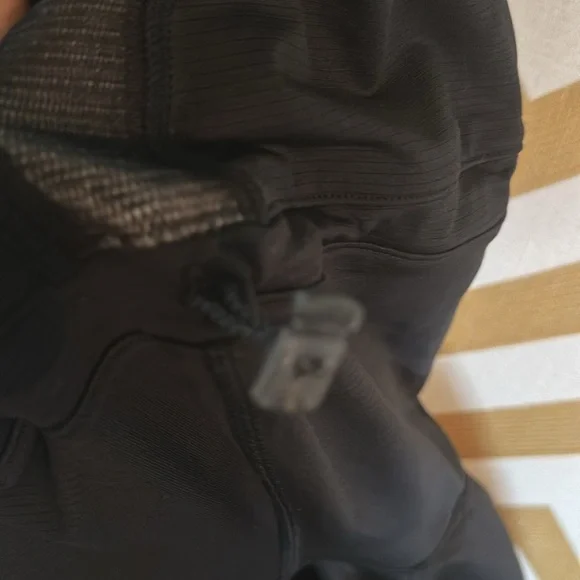 Hoodie  threadeorne under armour(SM) - Picture 8 of 14